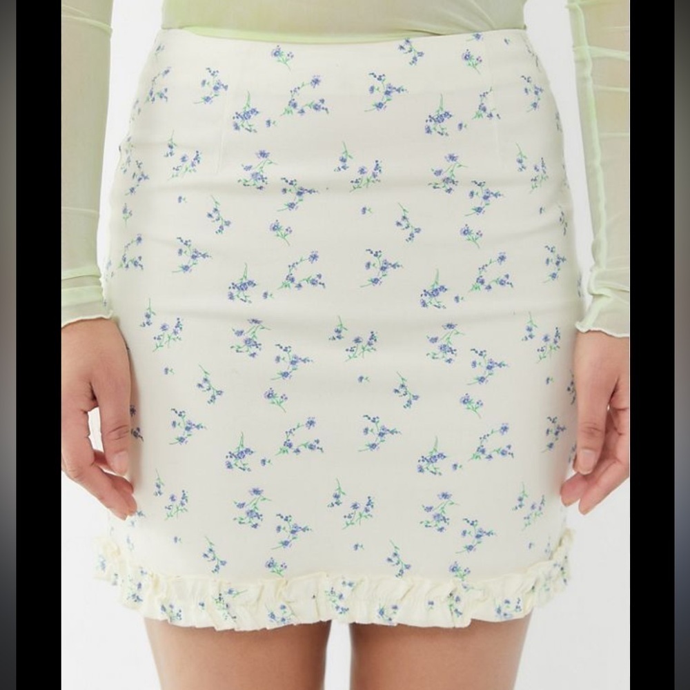 Urban Outfitters Ashton Ruffle Mini Skirt Pale Yellow with Blue Flowers XS
